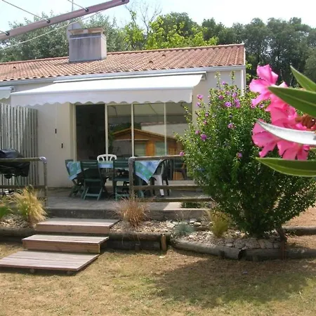 Maison Proche Foret, Et Commerces - 2 Ch, Terrasse, Jardin Clos, Parking Prive, Animaux Acceptes - Fr-1-22-231