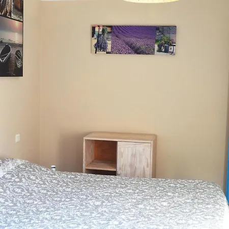 Hébergement de vacances Maison Proche Forêt, Et Commerces - 2 Ch, Terrasse, Jardin Clos, Parking Privé, Animaux Acceptés - Fr-1-22-231